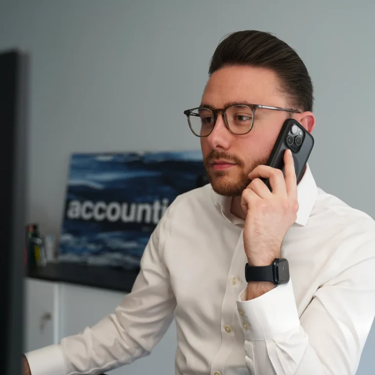 Accountico GmbH - Phone